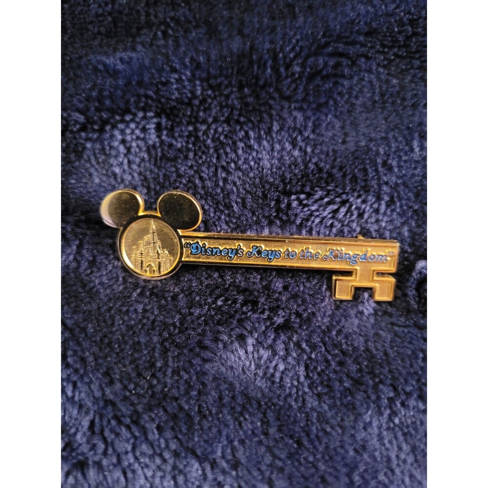 Vintage Disney Keys to the Kingdom Tour Souvenir Pin 2879 – Magic Kingdom WDW